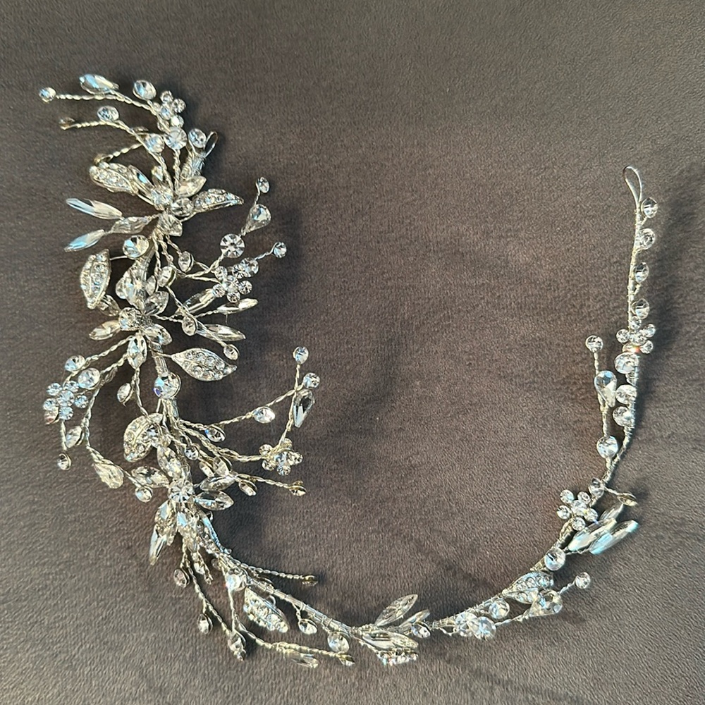 Bridal / Quince / MOB crystal hair piece